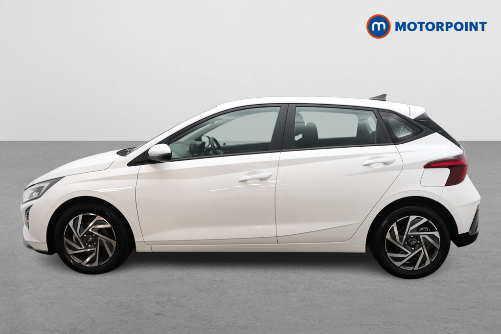 Hyundai I20 Advance Automatic Petrol Hatchback - Stock Number (1610837) - Passenger side