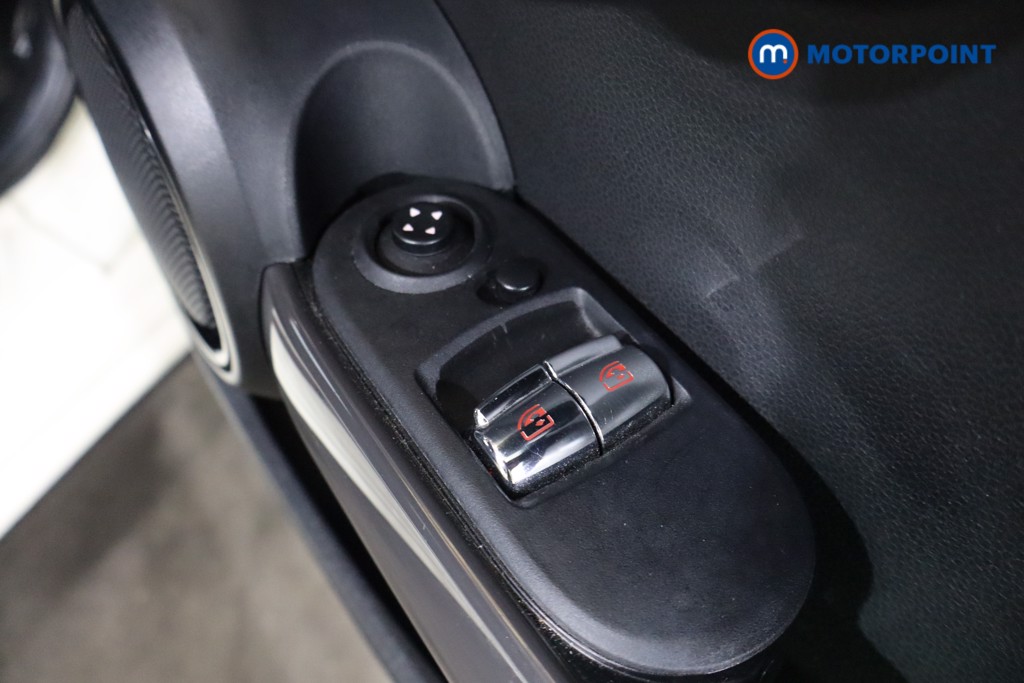 Mini Hatchback Cooper Sport Manual Petrol Hatchback - Stock Number (1610955) - 17th supplementary image