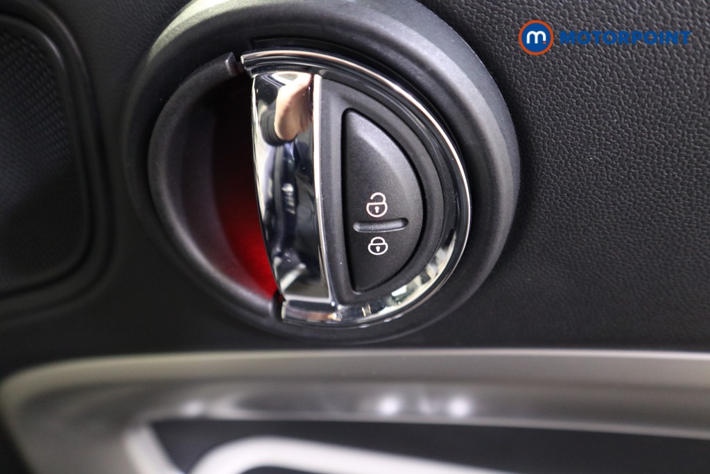 Mini Countryman Cooper Exclusive Manual Petrol SUV - Stock Number (1610992) - 14th supplementary image
