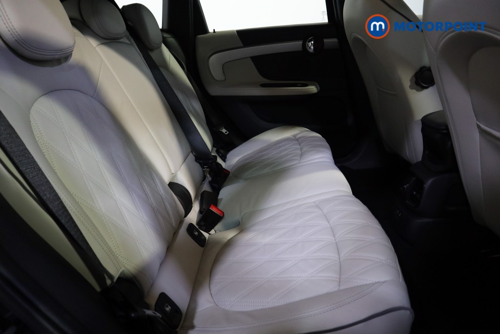 Mini Countryman Cooper Exclusive Manual Petrol SUV - Stock Number (1610992) - 16th supplementary image