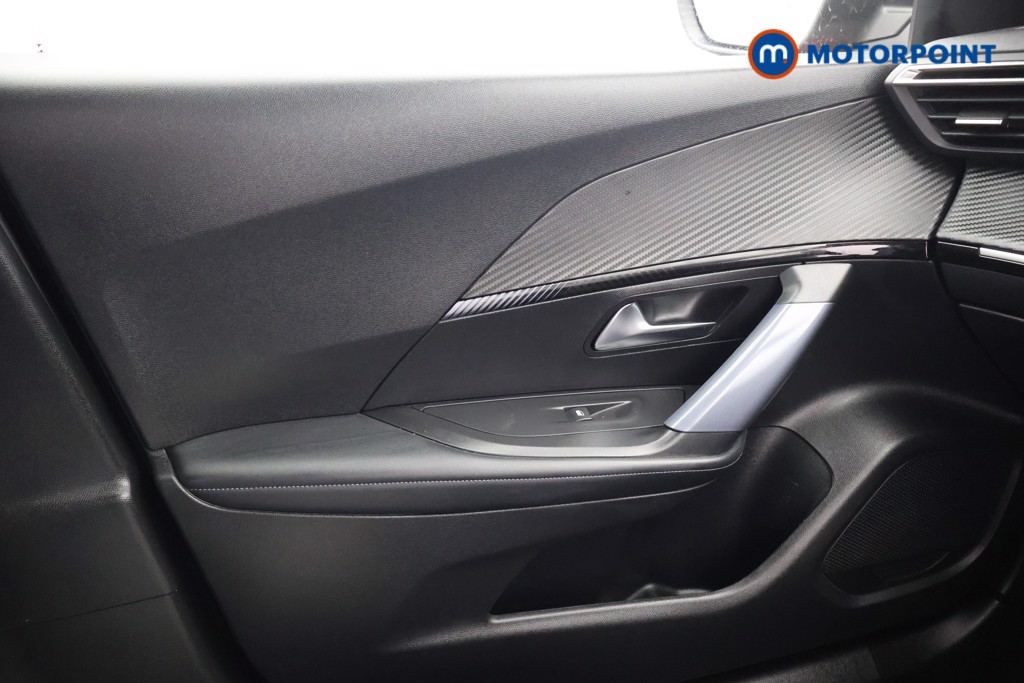 Peugeot 2008 Allure Premium Manual Petrol SUV - Stock Number (1611189) - 10th supplementary image