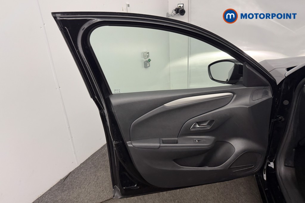 Vauxhall Corsa Se Edition Manual Petrol Hatchback - Stock Number (1611285) - 4th supplementary image