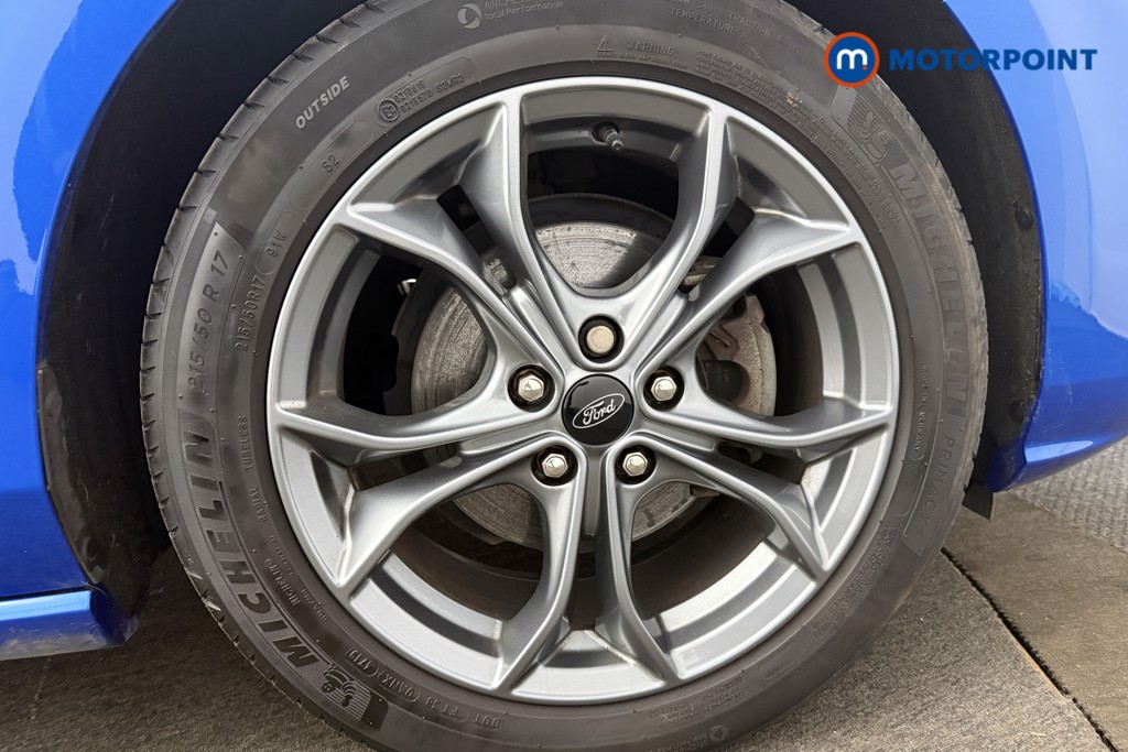 Ford Focus St-Line Manual Petrol Hatchback - Stock Number (1611552) - 9th supplementary image