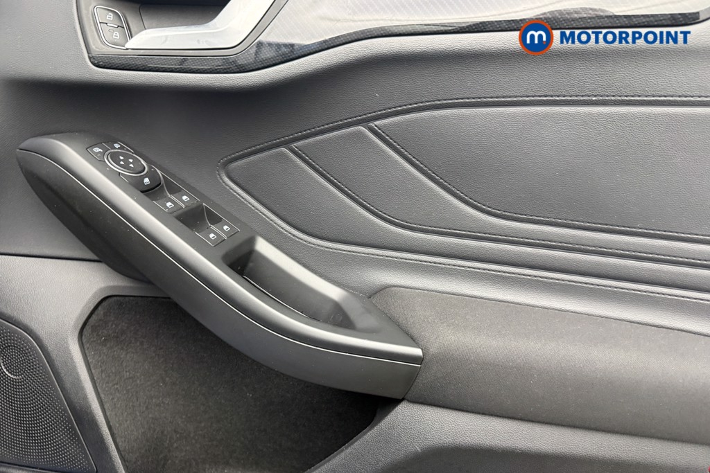 Ford Focus St-Line Manual Petrol Hatchback - Stock Number (1611552) - 16th supplementary image