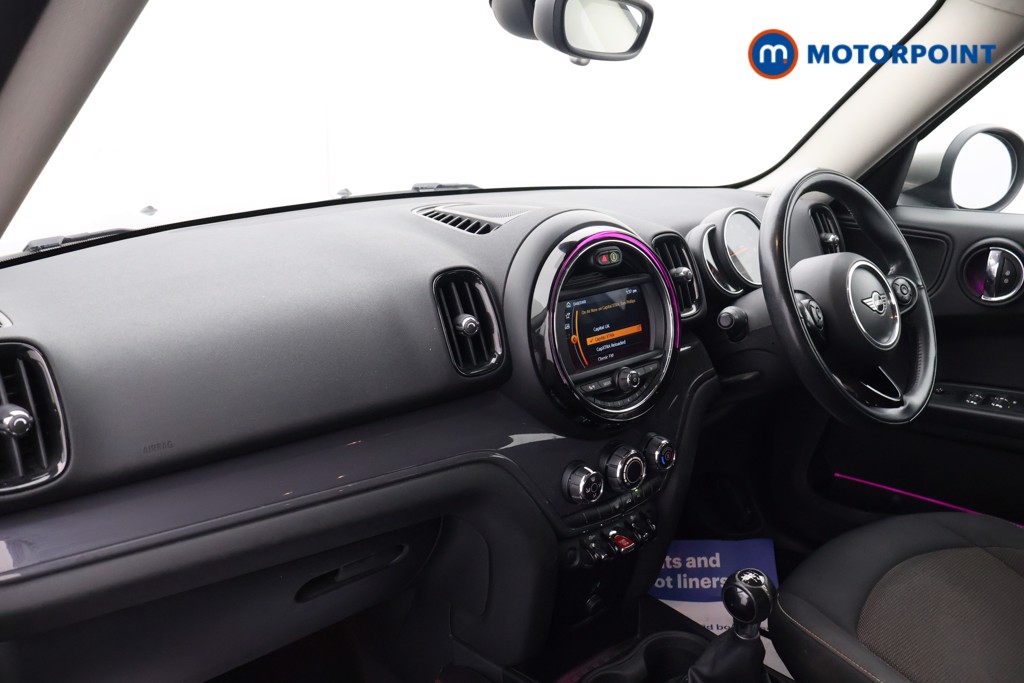 Mini Countryman Cooper Classic Manual Petrol SUV - Stock Number (1611868) - 19th supplementary image