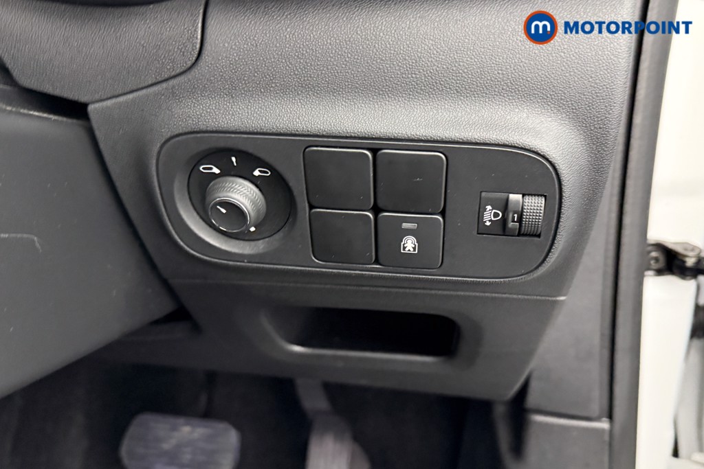 Citroen C3 Plus Automatic Petrol Hatchback - Stock Number (1612040) - 14th supplementary image