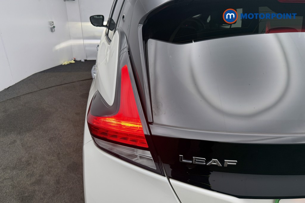 Nissan Leaf E-Plus Tekna Automatic Electric Hatchback - Stock Number (1612051) - 9th supplementary image