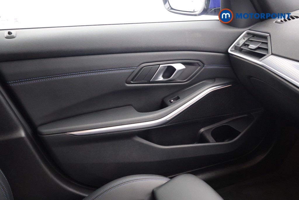 BMW 3 Series M Sport Automatic Petrol Saloon - Stock Number (1612472) - 11th supplementary image
