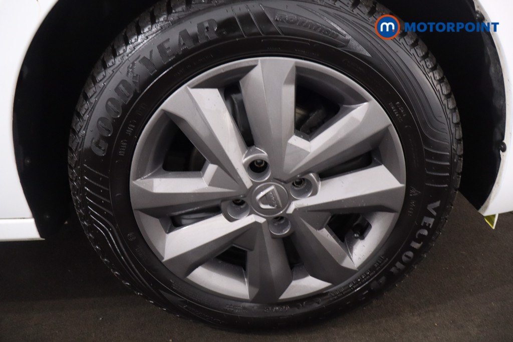 Dacia Sandero Comfort Manual Petrol Hatchback - Stock Number (1612968) - 10th supplementary image