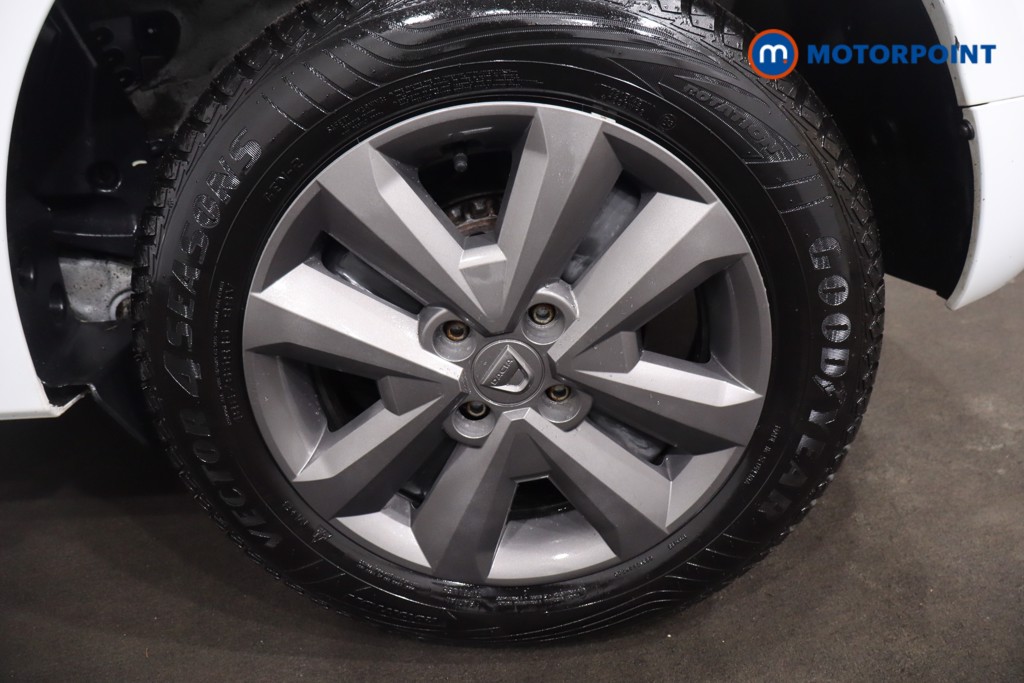 Dacia Sandero Comfort Manual Petrol Hatchback - Stock Number (1612968) - 12th supplementary image