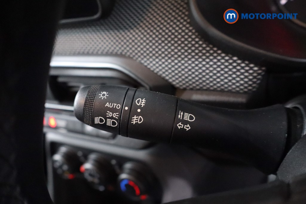 Dacia Sandero Comfort Manual Petrol Hatchback - Stock Number (1612968) - 14th supplementary image