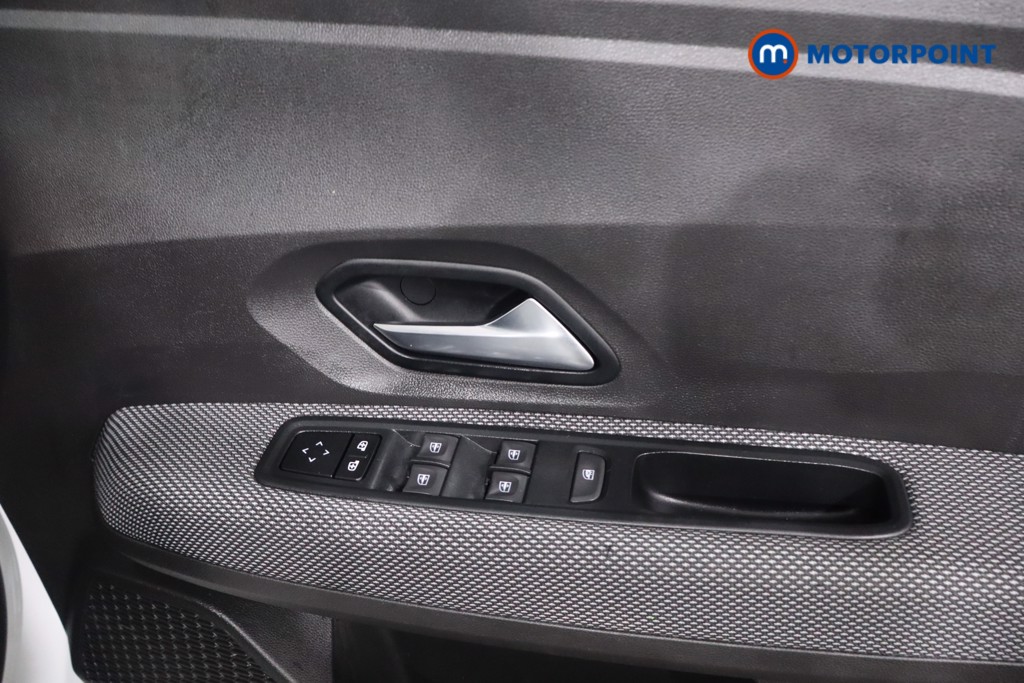 Dacia Sandero Comfort Manual Petrol Hatchback - Stock Number (1612968) - 26th supplementary image