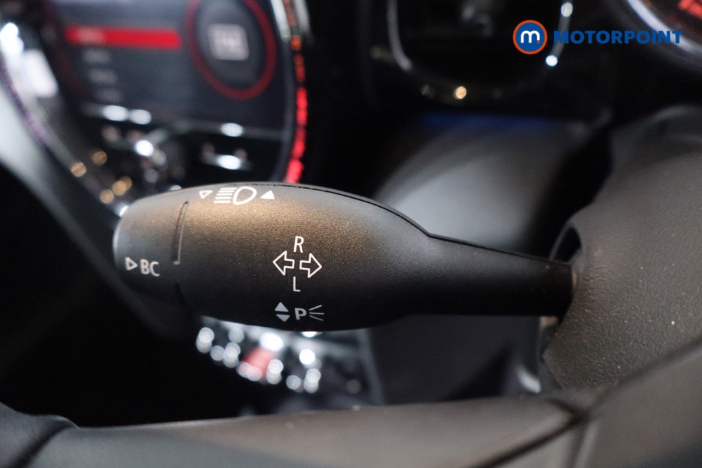 Mini Hatchback Cooper Classic Automatic Petrol Hatchback - Stock Number (1613139) - 14th supplementary image