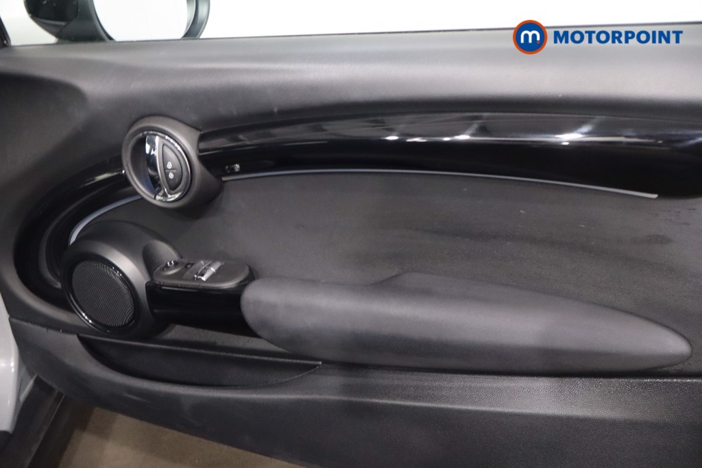 Mini Hatchback Cooper Classic Automatic Petrol Hatchback - Stock Number (1613139) - 24th supplementary image