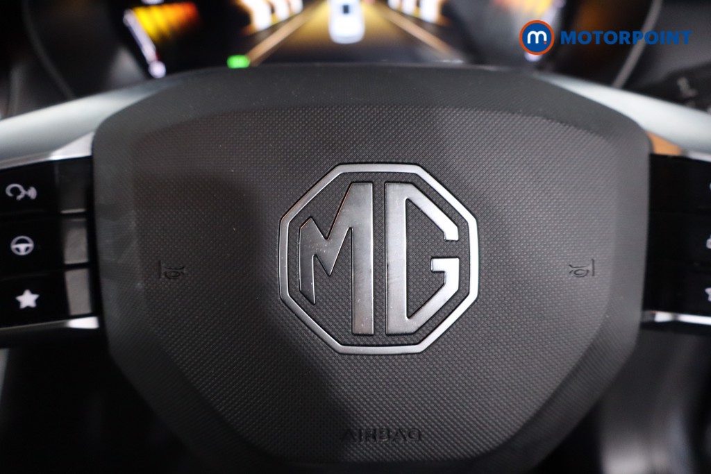 Mg Motor Uk ZS Trophy Automatic Petrol-Electric Hybrid SUV - Stock Number (1613143) - 13th supplementary image