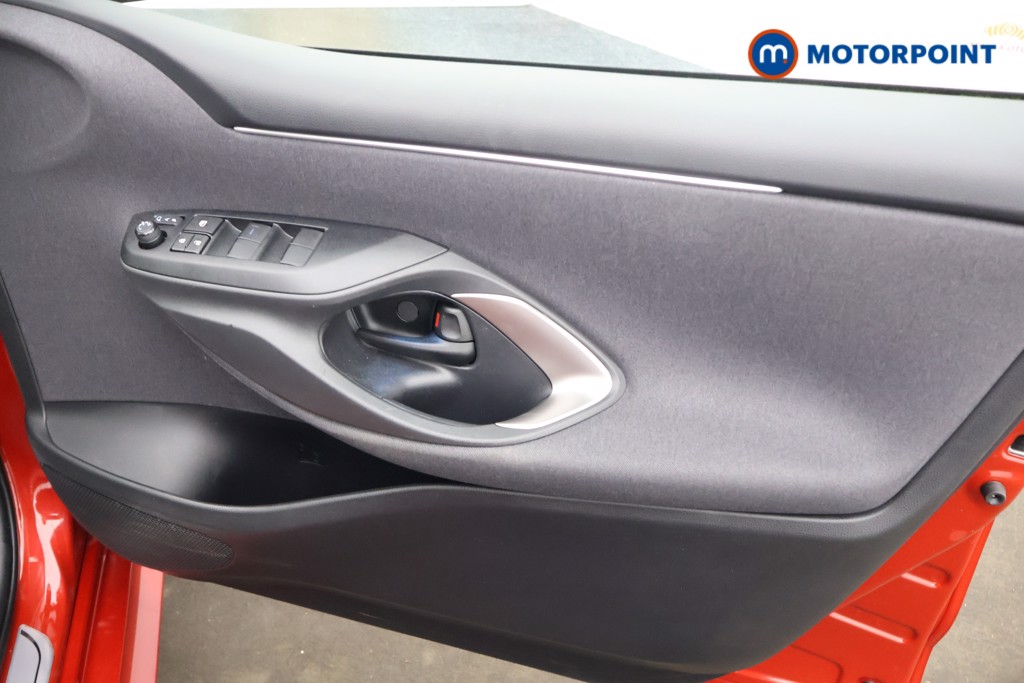 Toyota Yaris Excel Automatic Petrol-Electric Hybrid Hatchback - Stock Number (1613439) - 12th supplementary image