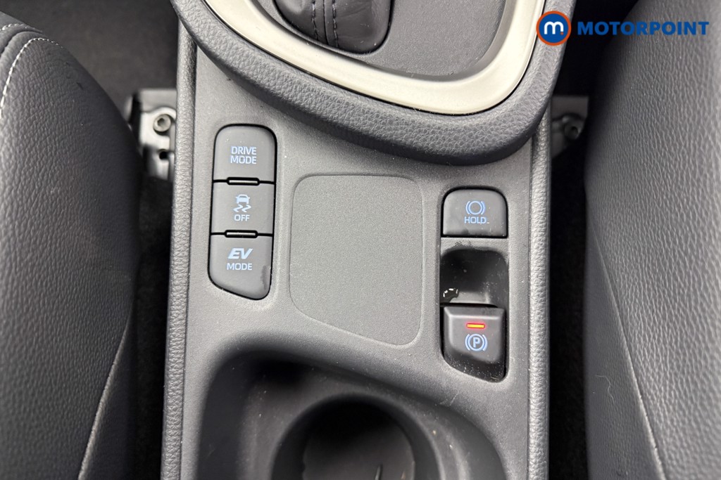 Toyota Yaris Cross Excel Automatic Petrol-Electric Hybrid Estate - Stock Number (1613441) - 12th supplementary image