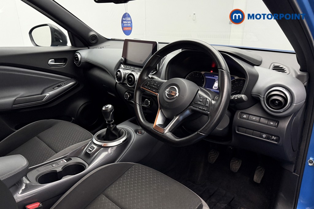 Nissan Juke N-Connecta Manual Petrol SUV - Stock Number (1581095) - 6th supplementary image