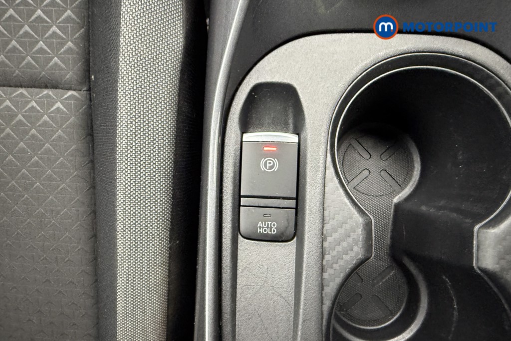 Nissan Juke N-Connecta Manual Petrol SUV - Stock Number (1581095) - 18th supplementary image