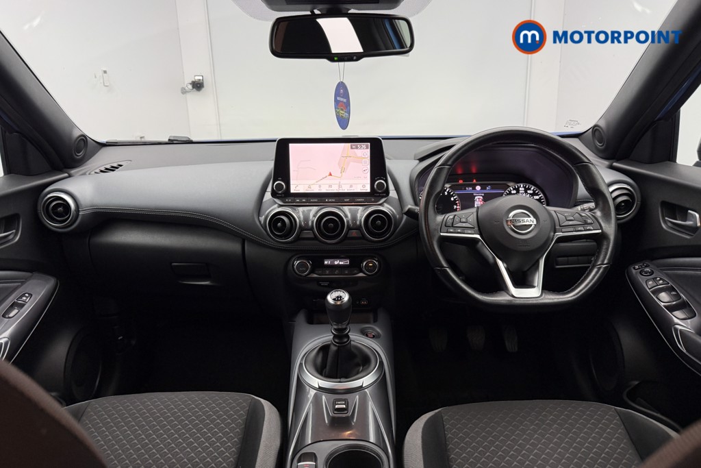 Nissan Juke N-Connecta Manual Petrol SUV - Stock Number (1581095) - 1st supplementary image
