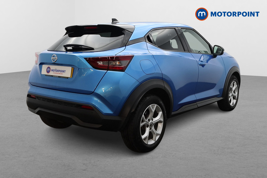Nissan Juke N-Connecta Manual Petrol SUV - Stock Number (1581095) - Drivers side rear corner