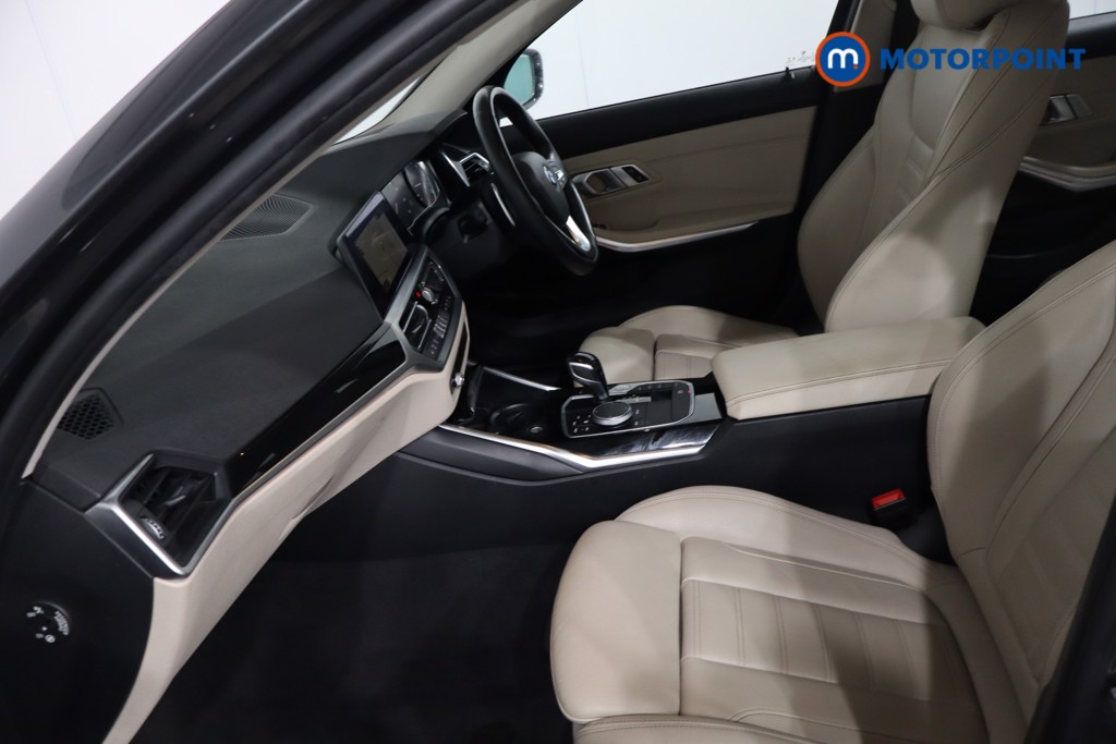 BMW 3 Series Sport Automatic Petrol Estate - Stock Number (1584397) - 4th supplementary image
