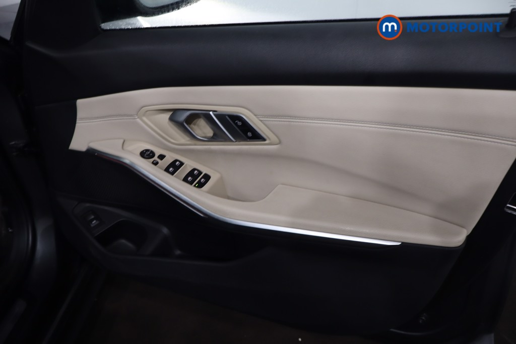 BMW 3 Series Sport Automatic Petrol Estate - Stock Number (1584397) - 23rd supplementary image