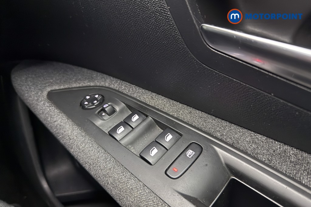 Peugeot 3008 Active Manual Diesel SUV - Stock Number (1587684) - 13th supplementary image