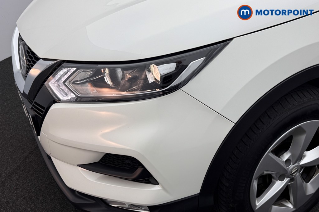 Nissan Qashqai Acenta Premium Automatic Diesel SUV - Stock Number (1597681) - 28th supplementary image