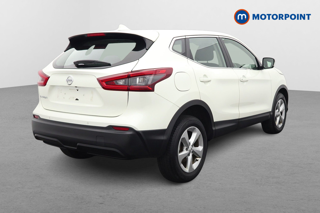 Nissan Qashqai Acenta Premium Automatic Diesel SUV - Stock Number (1597681) - Drivers side rear corner