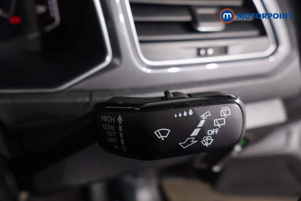 Volkswagen T-Roc R-Line Manual Diesel SUV - Stock Number (1600168) - 15th supplementary image