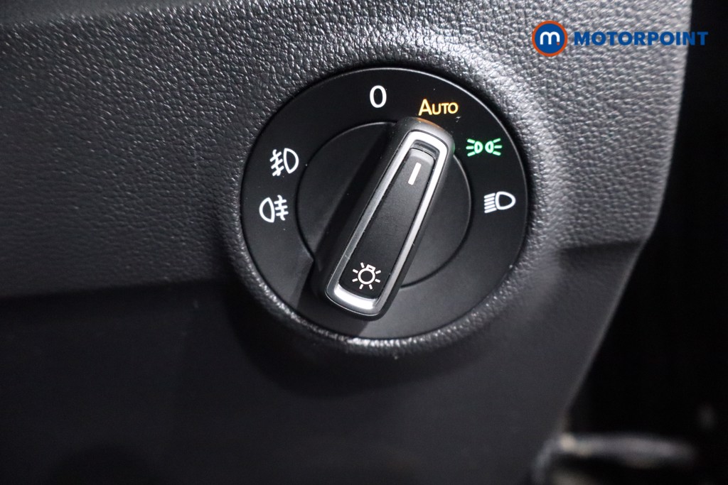 Volkswagen T-Roc R-Line Manual Diesel SUV - Stock Number (1600168) - 18th supplementary image