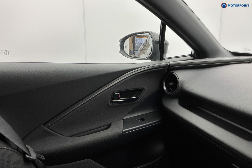 Toyota C-Hr Design Automatic Petrol Plug-In Hybrid SUV - Stock Number (1603130) - 21st supplementary image