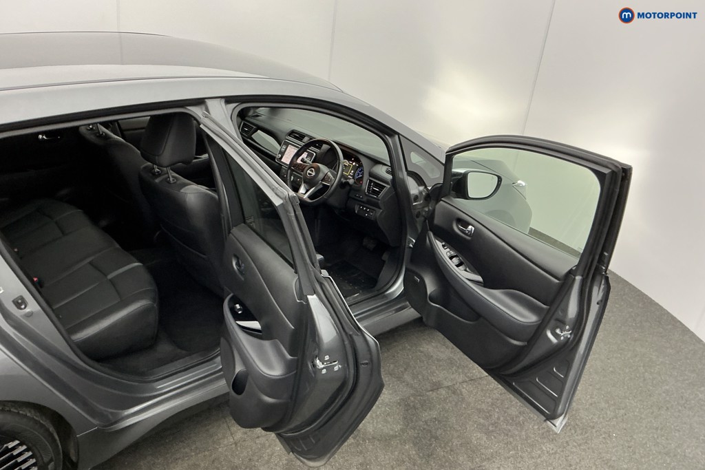 Nissan Leaf Tekna Automatic Electric Hatchback - Stock Number (1604155) - 6th supplementary image