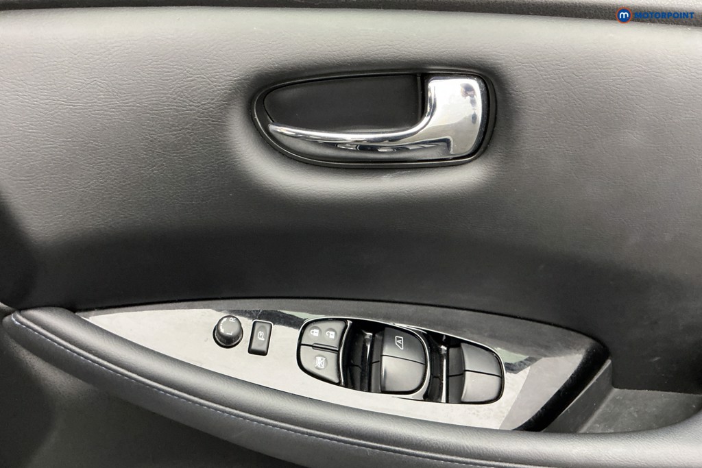Nissan Leaf Tekna Automatic Electric Hatchback - Stock Number (1604155) - 28th supplementary image