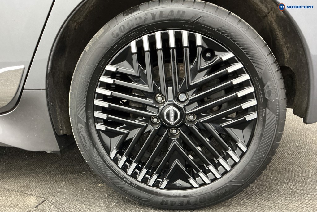 Nissan Leaf Tekna Automatic Electric Hatchback - Stock Number (1604155) - 40th supplementary image