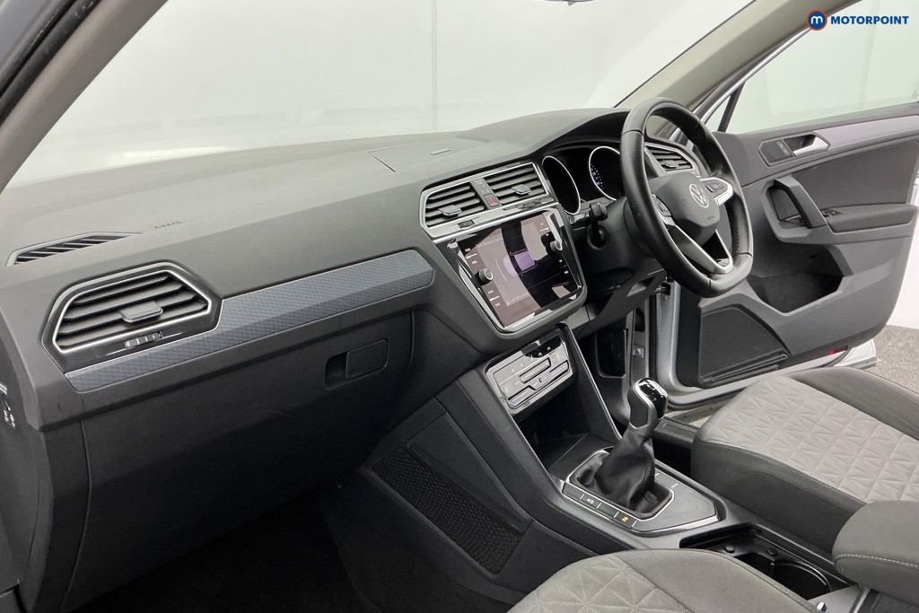 Volkswagen Tiguan Life Manual Petrol SUV - Stock Number (1604879) - 10th supplementary image