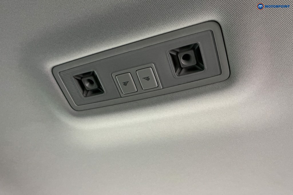 Volkswagen Tiguan Life Manual Petrol SUV - Stock Number (1604879) - 16th supplementary image