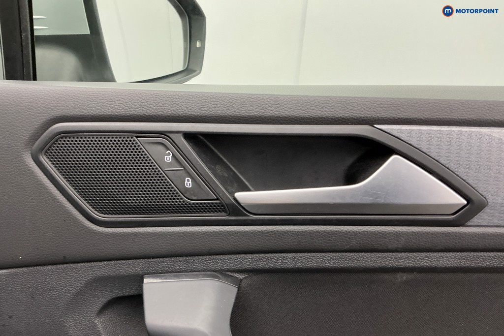 Volkswagen Tiguan Life Manual Petrol SUV - Stock Number (1604879) - 29th supplementary image