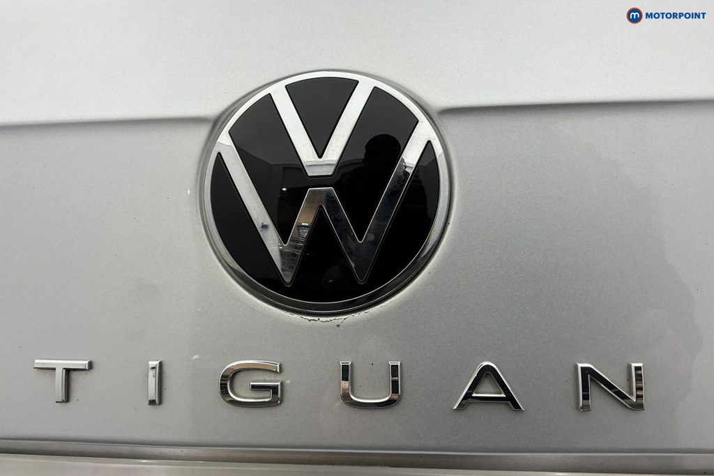 Volkswagen Tiguan Life Manual Petrol SUV - Stock Number (1604879) - 35th supplementary image