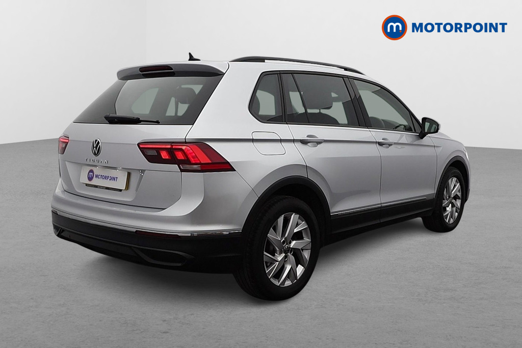 Volkswagen Tiguan Life Manual Petrol SUV - Stock Number (1604879) - Drivers side rear corner