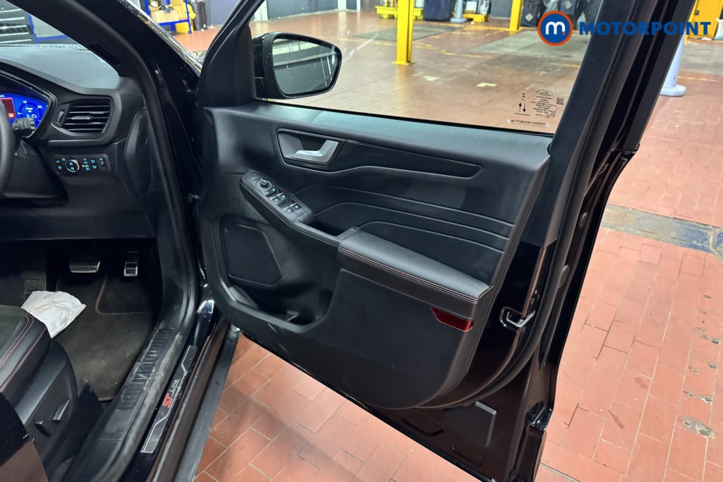 Ford Kuga St-Line Edition Automatic Petrol Plug-In Hybrid SUV - Stock Number (1605707) - 3rd supplementary image