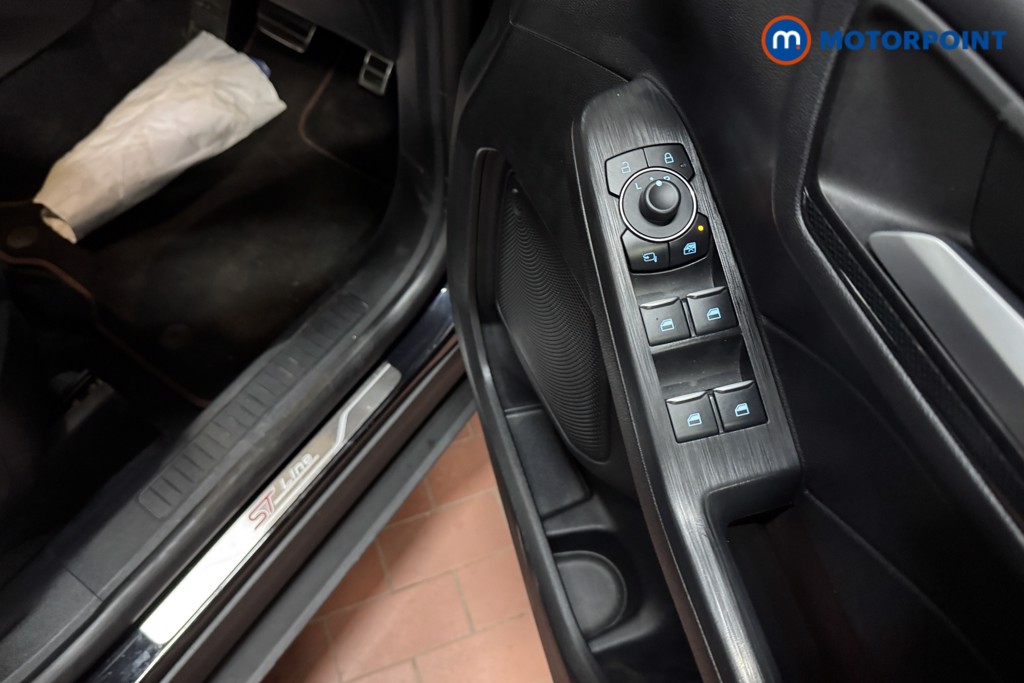 Ford Kuga St-Line Edition Automatic Petrol Plug-In Hybrid SUV - Stock Number (1605707) - 4th supplementary image