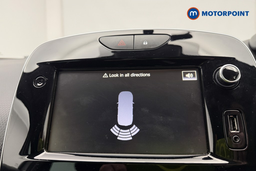 Renault Clio Iconic Manual Petrol Hatchback - Stock Number (1606982) - 3rd supplementary image