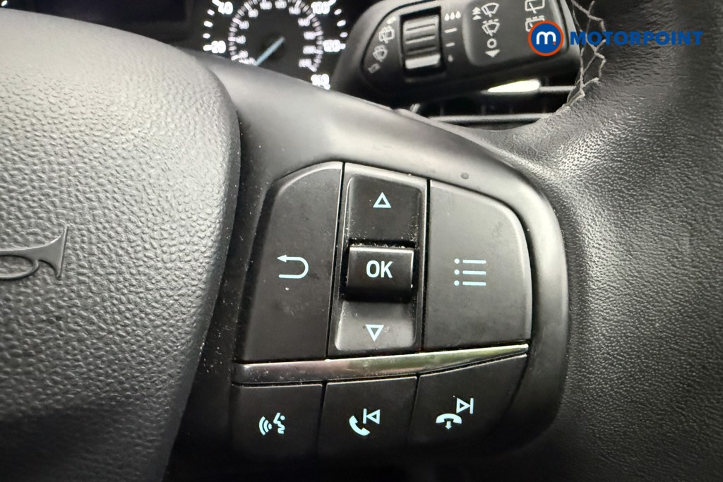 Ford Fiesta Zetec Manual Petrol Hatchback - Stock Number (1607513) - 13th supplementary image