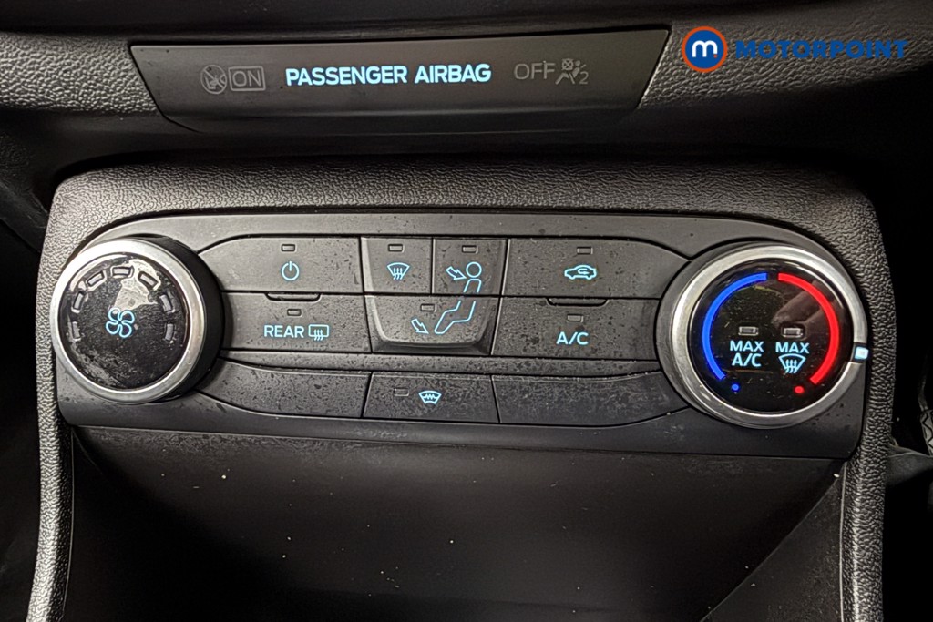 Ford Fiesta Zetec Manual Petrol Hatchback - Stock Number (1607513) - 14th supplementary image