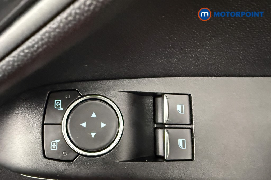 Ford Fiesta Zetec Manual Petrol Hatchback - Stock Number (1607513) - 17th supplementary image