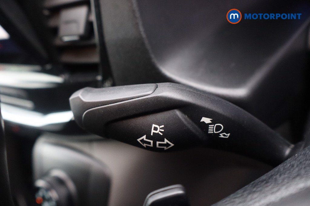 Ford Transit Limited Automatic Diesel Medium Roof Van - Stock Number (1608649) - 13th supplementary image