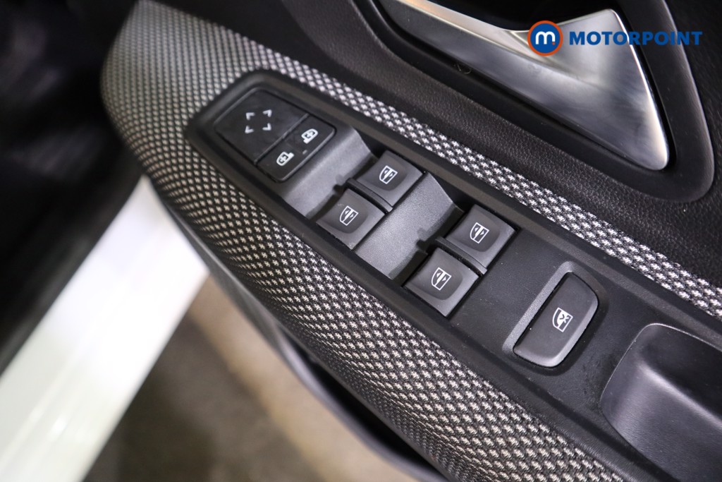 Dacia Sandero Comfort Manual Petrol Hatchback - Stock Number (1608929) - 10th supplementary image