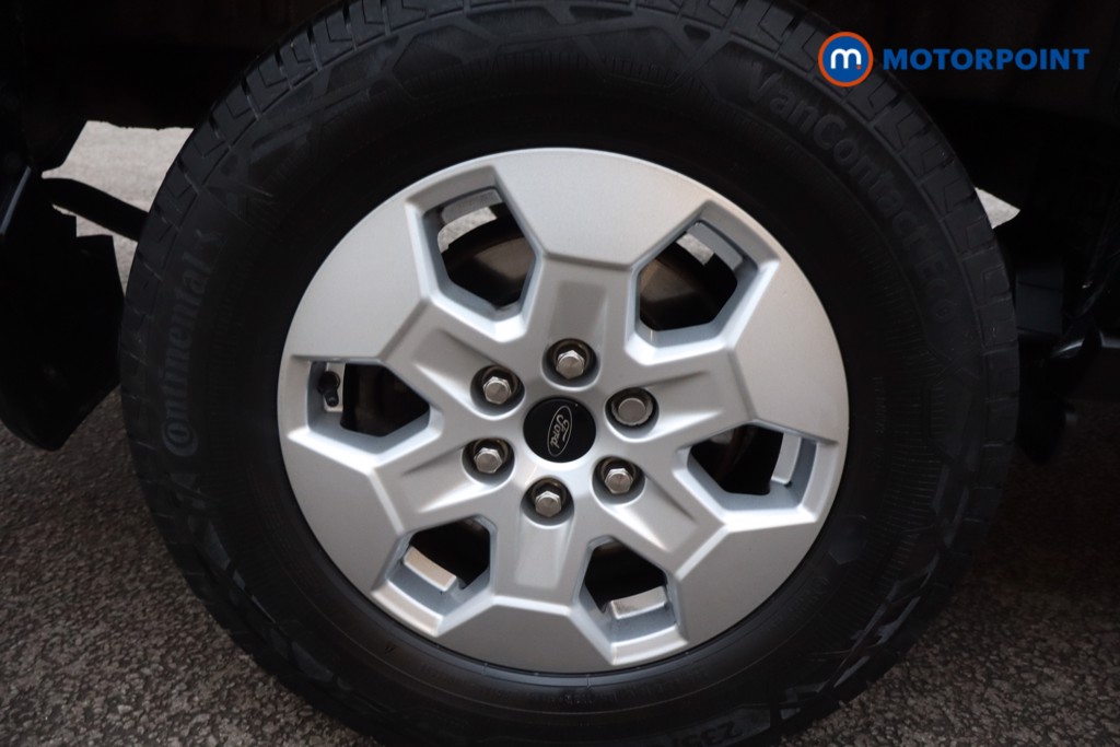 Ford Transit Limited Automatic Diesel Medium Roof Van - Stock Number (1609373) - 7th supplementary image